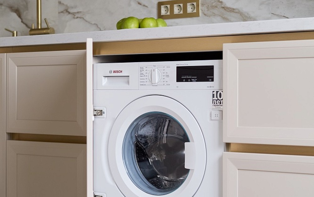 Лёгкая и функциональная кухня в стиле ар-деко